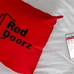 RedDoorz @ Sersan Bajuri