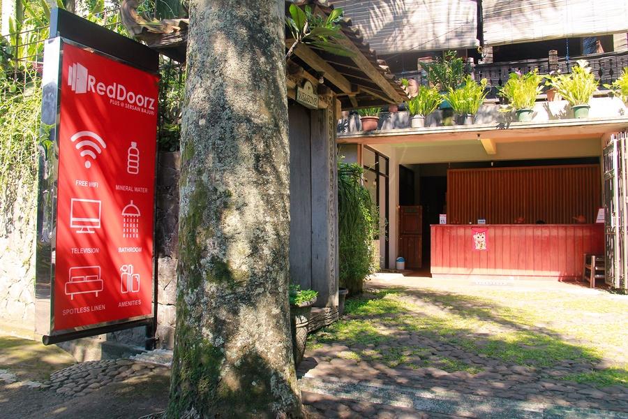 Reddoorz @ Sersan Bajuri Bandung