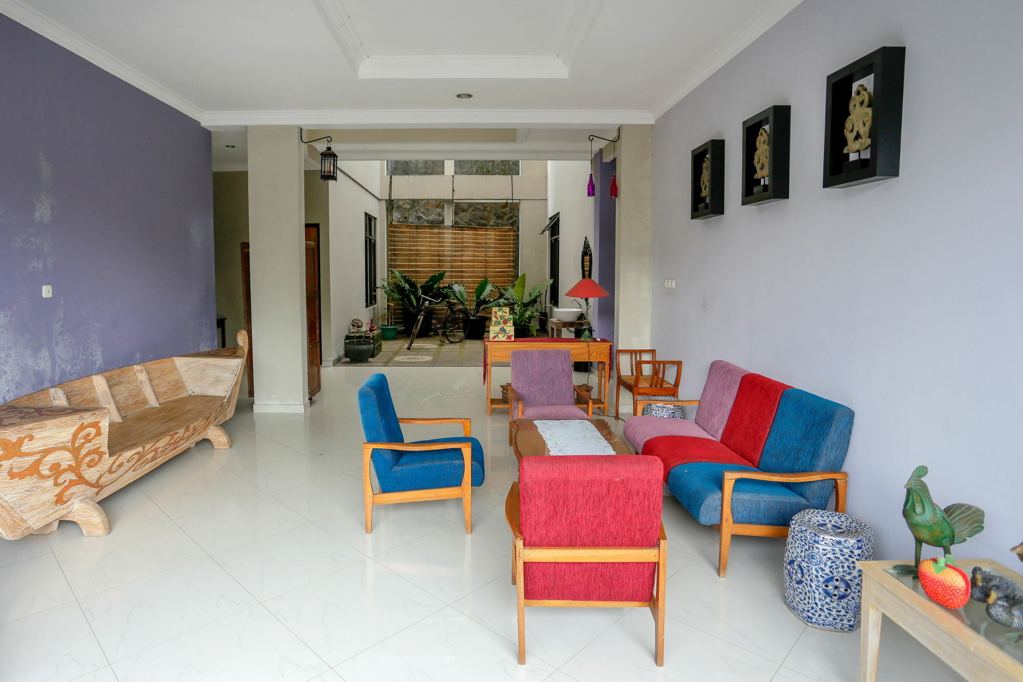 Reddoorz @ Sersan Bajuri 2*