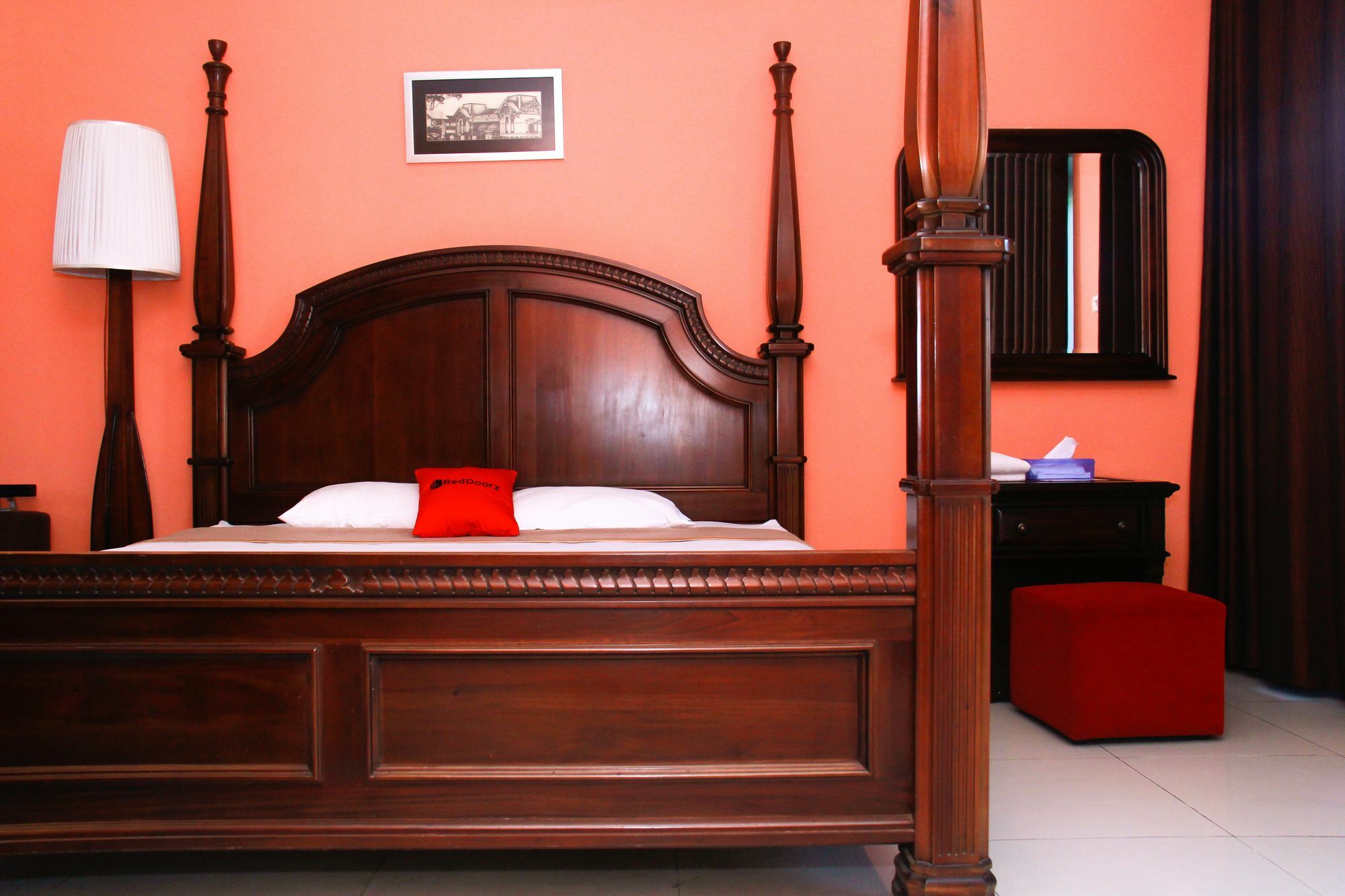 Reddoorz @ Sersan Bajuri Bandung